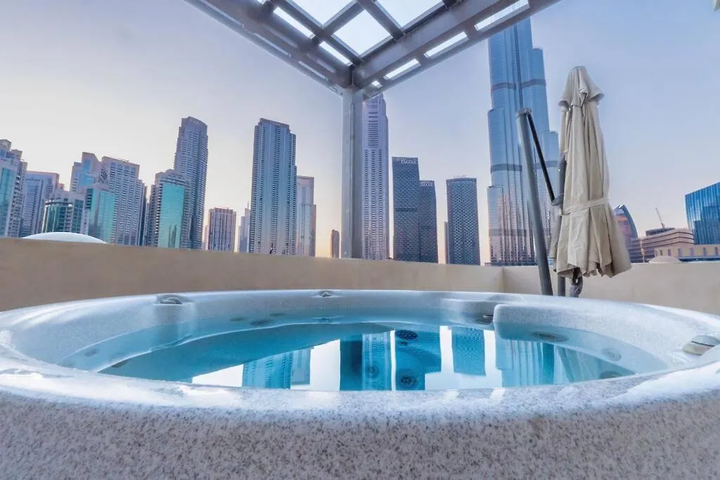 Appartamento Full Burj Khalifa Views 1Bdr With Private Hot Tub Dubai